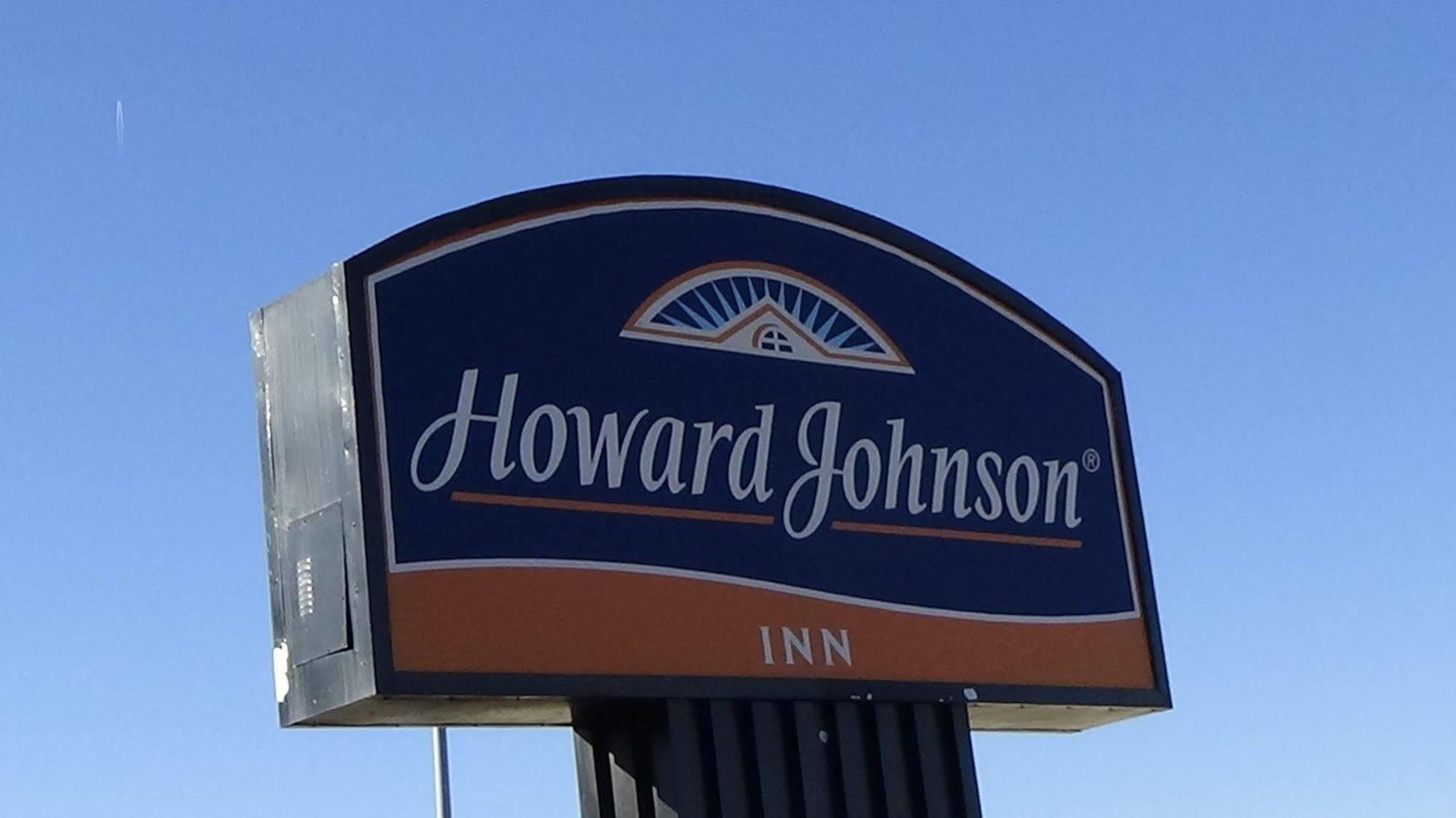 Howard Johnson By Wyndham Wichita Airport Exterior foto